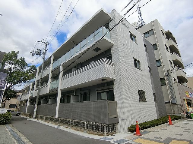 8023557/建物外観